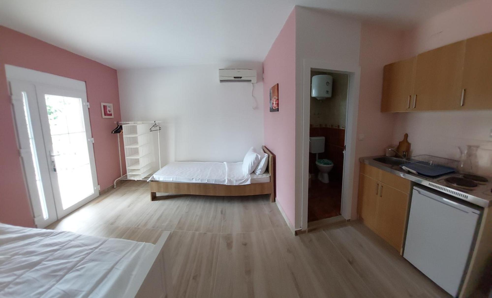 Vuko I Magdalena Midzor Apartment Petrovac Luaran gambar