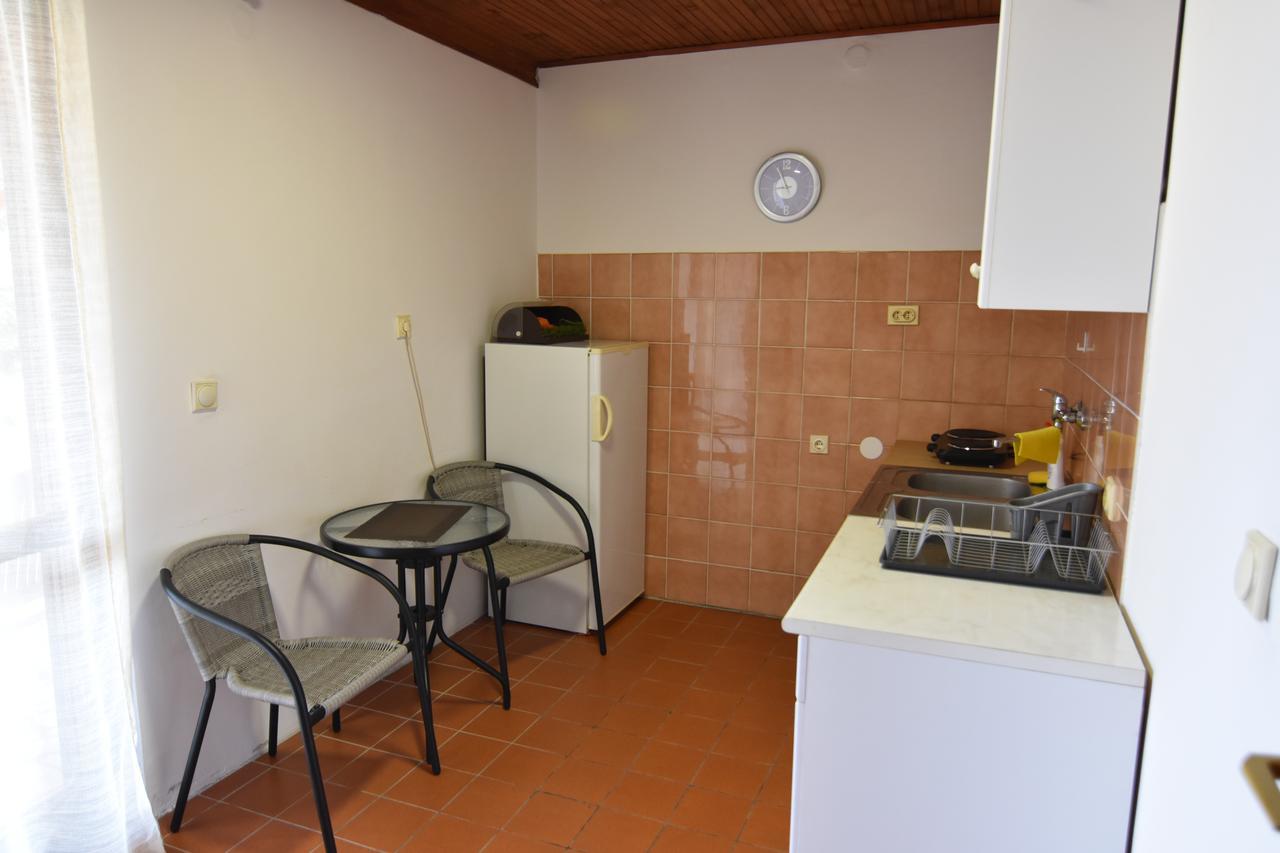 Vuko I Magdalena Midzor Apartment Petrovac Luaran gambar