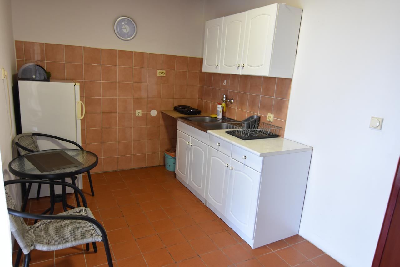 Vuko I Magdalena Midzor Apartment Petrovac Luaran gambar